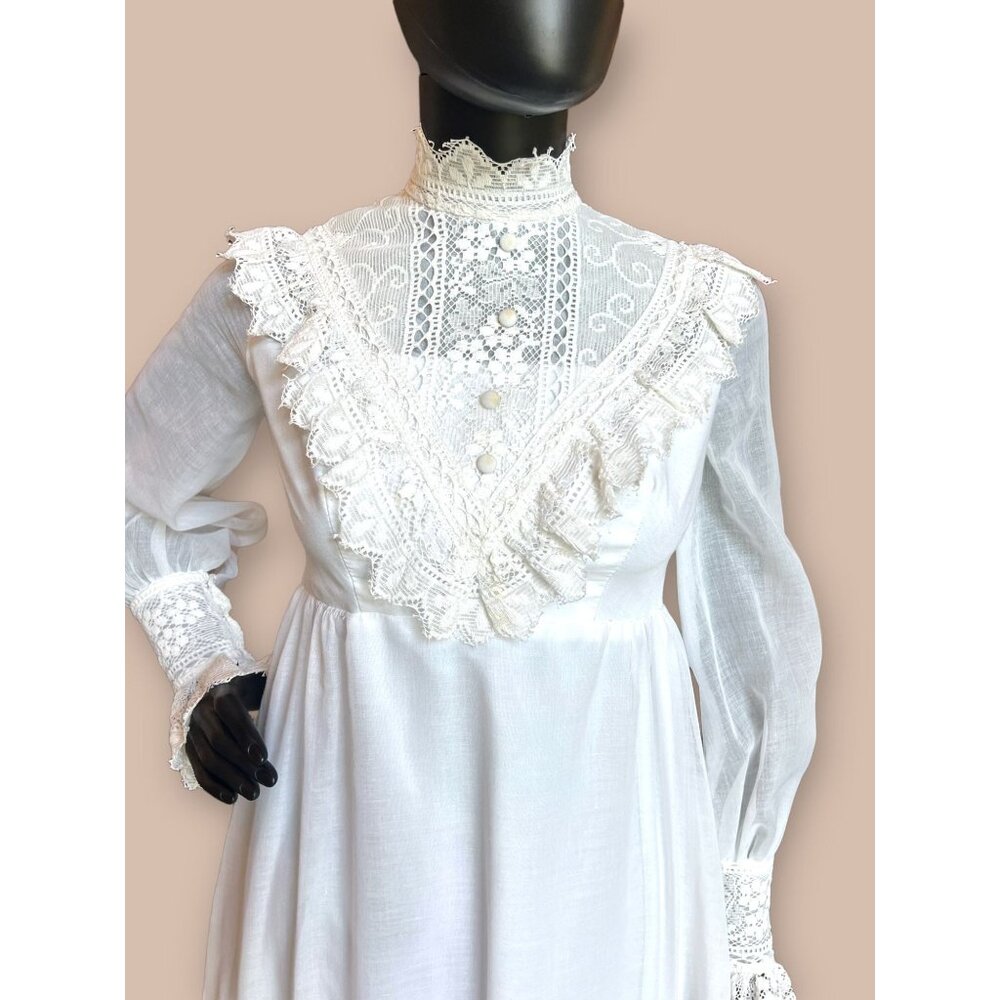 Vintage 60's Voile & Lace Wedding Gown